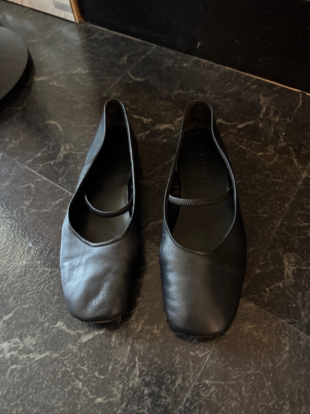 Everlane Black Leather Ballet Flats with Elastic Strap